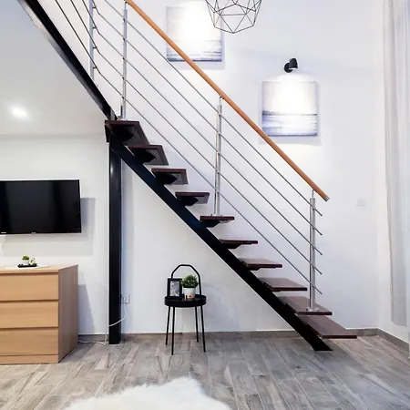 Welcoming Modern Apartment In The Center Budapest Exterior photo
