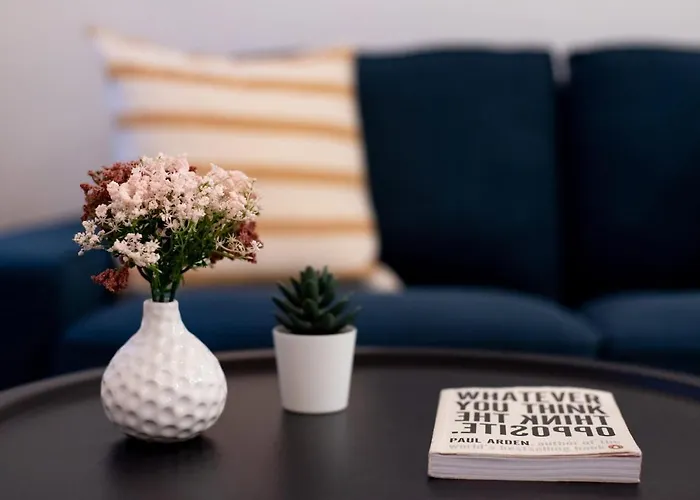Welcoming Modern Apartment In The Center